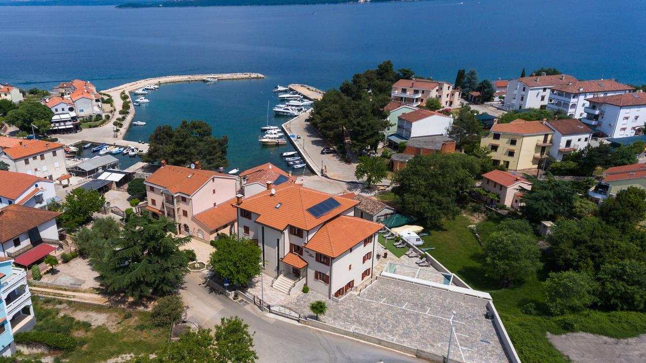 Villa Aria Malinska Eksteriør bilde